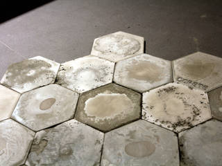 hexagon vintage, dcrete dcrete Modern Walls and Floors Marble