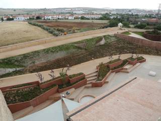Rehabilitación del Convento y Baluarte San Juan de Dios en Olivenza, B11arquitectos B11arquitectos Modern garden