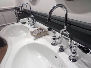 robinet, bleu provence bleu provence Phòng tắm phong cách kinh điển