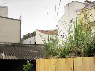 Une pièce en plus, Paris, Atelier Roberta Atelier Roberta Balcone, Veranda & Terrazza in stile moderno