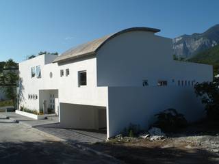 Casa Bazán, Moya-Arquitectos Moya-Arquitectos Casas modernas