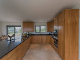 Isle of Wight Golden Oak Kitchen designed and Made by Tim Wood Tim Wood Limited Modern Kitchen Wood