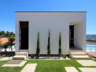 Casa em Guimarães, 3H _ Hugo Igrejas Arquitectos, Lda 3H _ Hugo Igrejas Arquitectos, Lda Maisons minimalistes