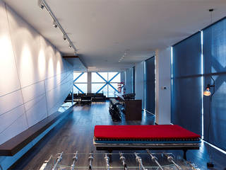 Süzer Plaza BS Penthouse, nrp nrp Modern Corridor, Hallway and Staircase