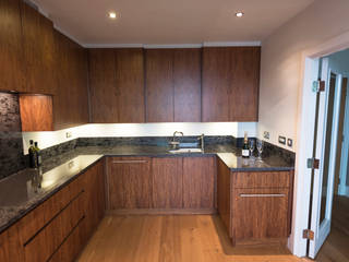 American Black Walnut Vauxhall Kitchen designed and made by Tim Wood, Tim Wood Limited Tim Wood Limited Modern Kitchen Wood