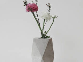 Geometric concrete Vase / Vase aus Beton, frauklarer frauklarer 스칸디나비아 거실
