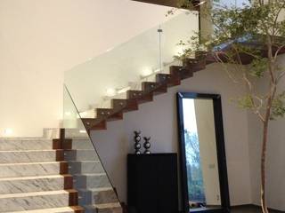 Casa UP, Artico Design & Builders Artico Design & Builders 미니멀리스트 주택 대리석