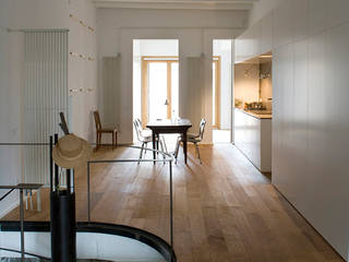 Reforma de vivienda en el Poblenou. Barcelona, manrique planas arquitectes manrique planas arquitectes Scandinavian style kitchen