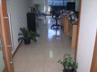 Private office of a Japanese client, Pune , DS DESIGN STUDIO DS DESIGN STUDIO Commercial spaces