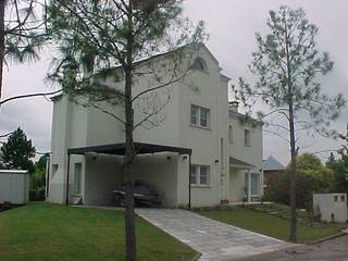 Casa en Barrio Nautico, Grupo PZ Grupo PZ Garage/shed