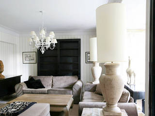 APARTAMENT 1, Wrocław, Poland, 2kul INTERIOR DESIGN 2kul INTERIOR DESIGN Classic style living room Wood Wood effect