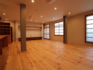 M邸リノベーション, 阿部工務所 阿部工務所 Salas de estilo minimalista Madera Acabado en madera