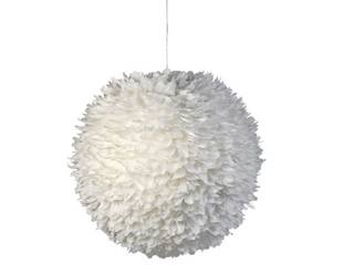 SUSPENSION BOULE DE PLUMES, SARL LAURY SARL LAURY Спальня в эклектичном стиле