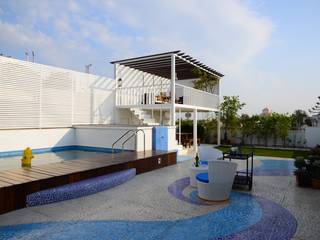 Terrace Garden , Design Consortium Design Consortium Balkon, Beranda & Teras Gaya Mediteran