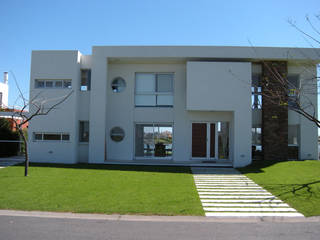 Casa San Isidro Labrador, arqpizzini arqpizzini Maisons modernes