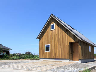 Big Small, 株式会社プロトハウス事務局 株式会社プロトハウス事務局 Casas de estilo ecléctico