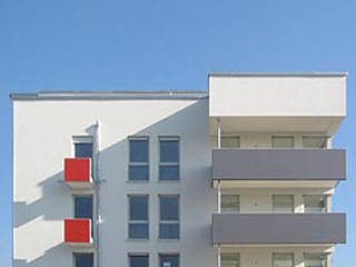 Neubau Wohnanlage mit 30 Wohneinheiten, Voit & Partner Voit & Partner Дома в стиле модерн