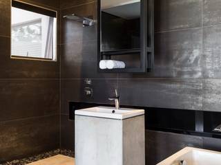 House in Kloof Road , Nico Van Der Meulen Architects Nico Van Der Meulen Architects Modern Bathroom