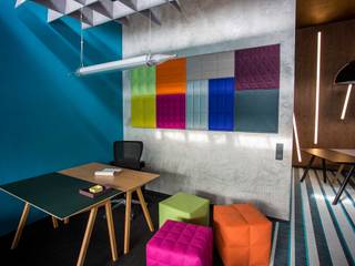 BROVARNA4 SHOWROOM, INSPACE INSPACE Commercial spaces