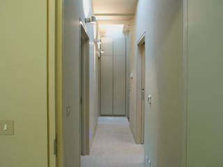 London Mews House, FALCHI INTERIORS LTD FALCHI INTERIORS LTD Modern corridor, hallway & stairs