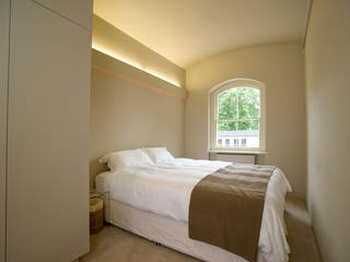 London Mews House, FALCHI INTERIORS LTD FALCHI INTERIORS LTD Modern style bedroom