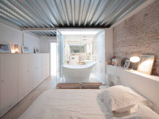 ‘Rehbailitacion edificio en Gracia’, lluiscorbellajordi lluiscorbellajordi Modern Bedroom