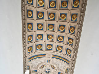 Soffitto "Cappella Tortoreto" - (restauro), Artmande Artmande Casas de estilo clásico