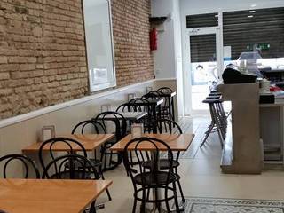 Reforma integral de un bar-restaurante en Barcelona, ACCESIBLE REFORMAS ACCESIBLE REFORMAS 商业空间 陶器