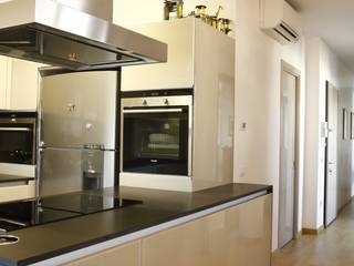 Appartamento LC, Andrea Gaio Design Andrea Gaio Design Modern kitchen