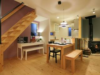 M's HOUSE, dwarf dwarf Ruang Makan Gaya Skandinavia