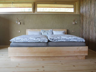 Gestecktes Bett mit Nachtkästchen, Holzbearbeitung Raphael Lempert Holzbearbeitung Raphael Lempert Habitaciones de estilo minimalista