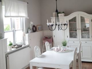 Esszimmer im skandinavischen Stild, BinesStoffwerkstatt BinesStoffwerkstatt Scandinavian style dining room