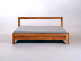 MAZZIVO - classic bed, mazzivo konzept + gestaltung przemysław mitręga mazzivo konzept + gestaltung przemysław mitręga Cuartos de estilo clásico Madera Acabado en madera