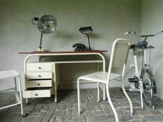 BAUHAUS Arztschreibtisch , susduett susduett Industrial style study/office Metal