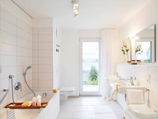 Musterwohnung, Home Staging Bavaria Home Staging Bavaria Banheiros modernos Espelhos