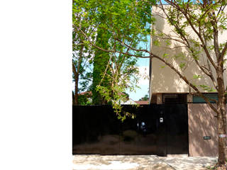 Casa Tigre, GB Arquitectos GB Arquitectos منازل