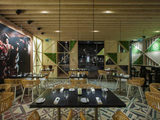 Tabik Restaurant by Ipotz Studio, Ipotz Studio Ipotz Studio Commercial spaces