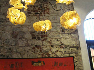 ceiling lights , jenny pinto handpaper design studio jenny pinto handpaper design studio ห้องนั่งเล่น กระดาษ