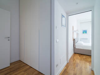 Appartamento C&F, Marcella Pane Marcella Pane Modern corridor, hallway & stairs