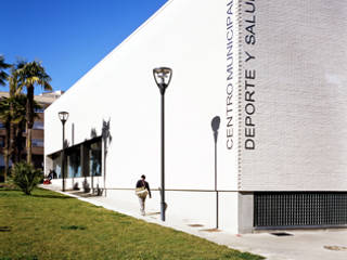 Centro deportivo en Alcalá la Real, Jaén, Herrero/Arquitectos Herrero/Arquitectos Moderne fitnessruimtes