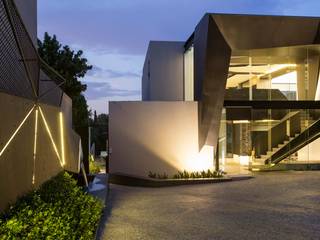 Kloof Road House , Nico Van Der Meulen Architects Nico Van Der Meulen Architects Modern home