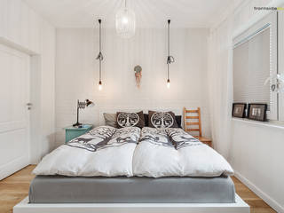 Dom jednorodzinny w Redzie , PracowniaPolka PracowniaPolka Scandinavian style bedroom Bricks White