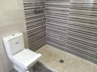 Reforma Baño, INTERMOBLE COCINAS INTERMOBLE COCINAS Modern Bathroom
