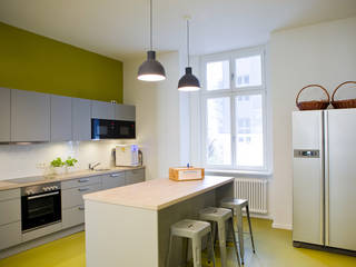 Simplesurance GmbH, Sabine Oster Architektur & Innenarchitektur (Sabine Oster UG) Sabine Oster Architektur & Innenarchitektur (Sabine Oster UG) Modern style kitchen