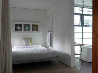 Container home Modern style bedroom by Ecosa Institute Modern