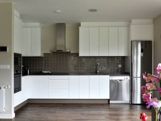 Casa prefabricada Cube 75 m2 - Cocina homify Cocinas de estilo moderno