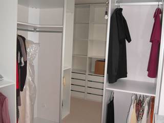 Begehbare Kleiderschränke, Müller Wohnart Müller Wohnart Dressing roomStorage Engineered Wood White