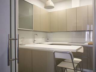 La Cocina de Susana y Juan., Isoko Proyecto Isoko Proyecto Modern Kitchen Beige