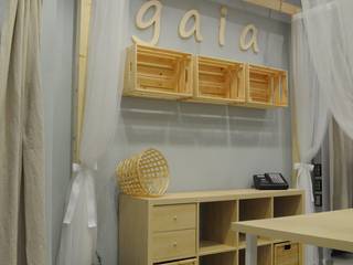 gaia - negozio di abbigliamento, ArchitetturaTerapia® ArchitetturaTerapia® Oficinas y tiendas Madera