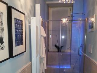 Casa T, ArchitetturaTerapia® ArchitetturaTerapia® Modern style bathrooms Glass Transparent